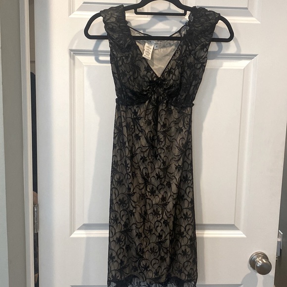 MAX STUDIO black & Nude lace Dress - Picture 2 of 11